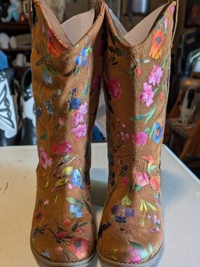 Madden Girl Brown Leather Insole Slip-On